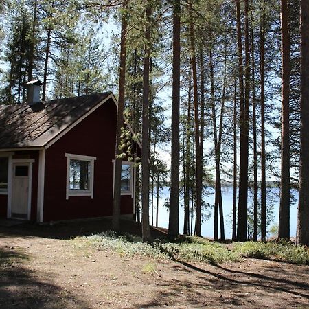Отель Lohijaerven Eraekeskus Lohijarvi Экстерьер фото