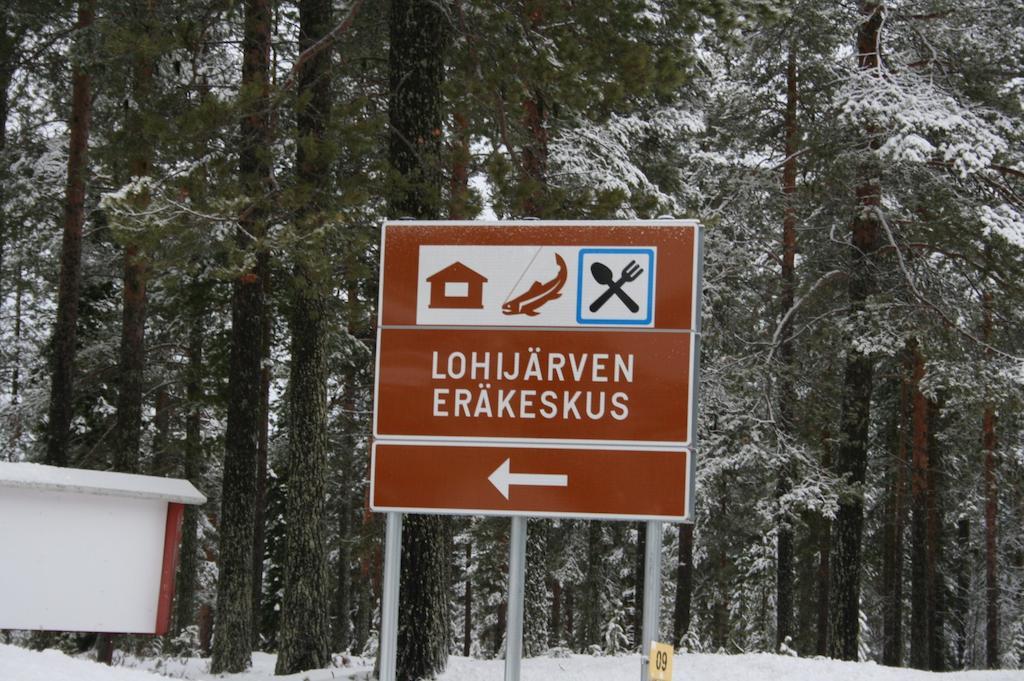 Отель Lohijaerven Eraekeskus Lohijarvi Экстерьер фото