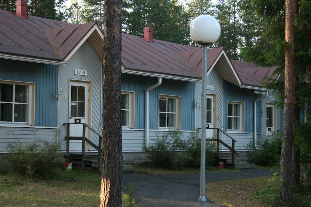 Отель Lohijaerven Eraekeskus Lohijarvi Экстерьер фото